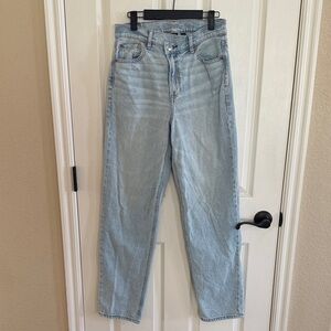 American Eagle Women’s Highest rise baggy straight jeans. Size 4. Like new!